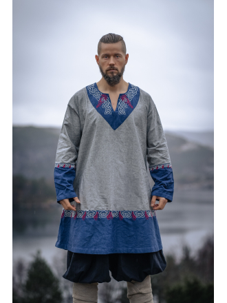 Trollfelsen Leonardo Carbone Mittelalter Wikinger Gewandung Langarm Stickerei Unisex Tunika Freydis Grau04
